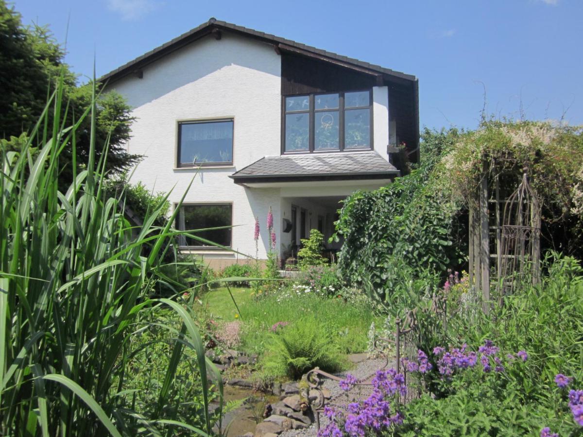 Apartamento Urlaub Im Naturgarten Bergneustadt Exterior foto