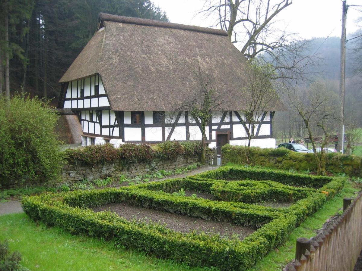 Apartamento Urlaub Im Naturgarten Bergneustadt Exterior foto